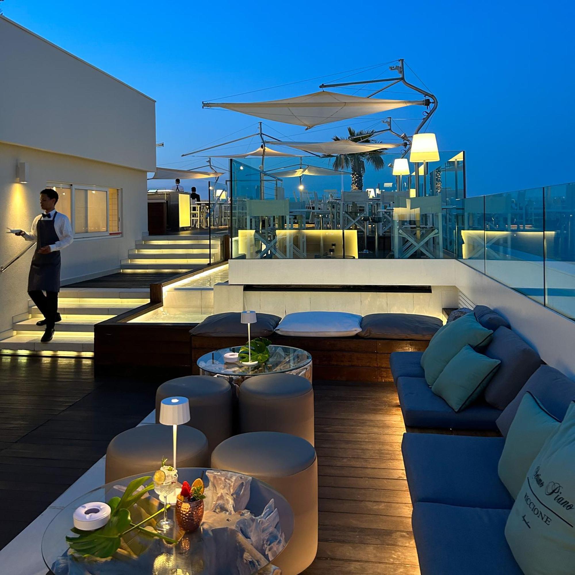 Hotel Lungomare Riccione Exterior photo